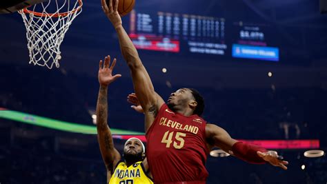 Mitchell scores 40, Cavaliers power past Pacers 115-105